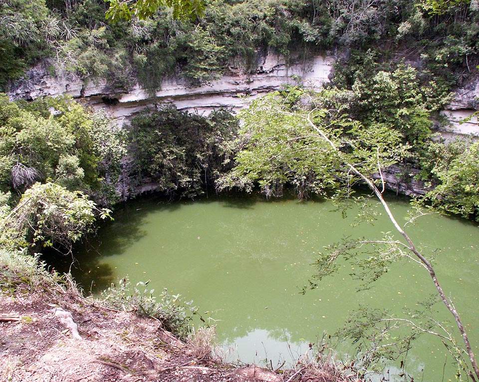 cenote sacree chichen itza