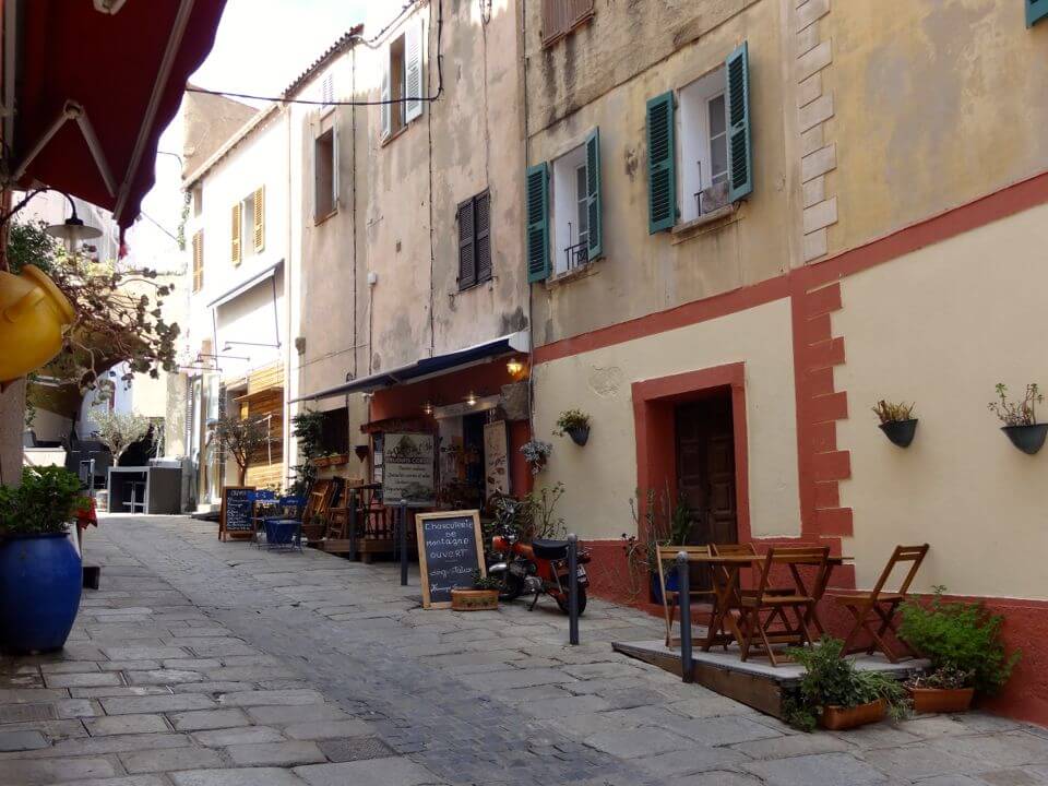 visiter l'ile rousse