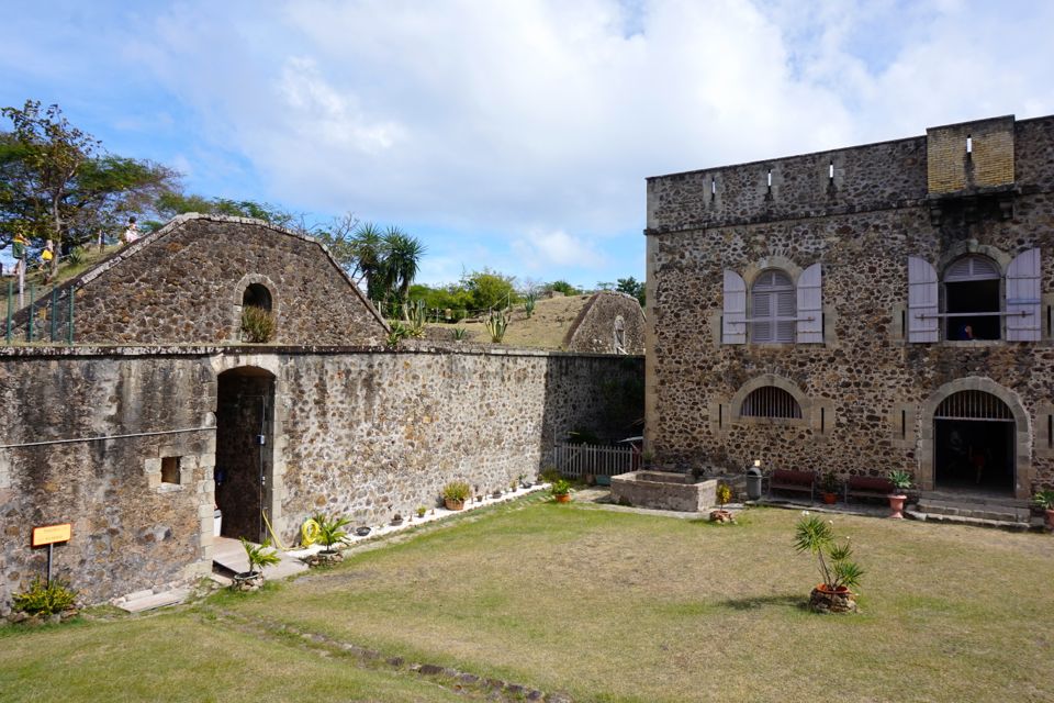 visiter les saintes en une journee
