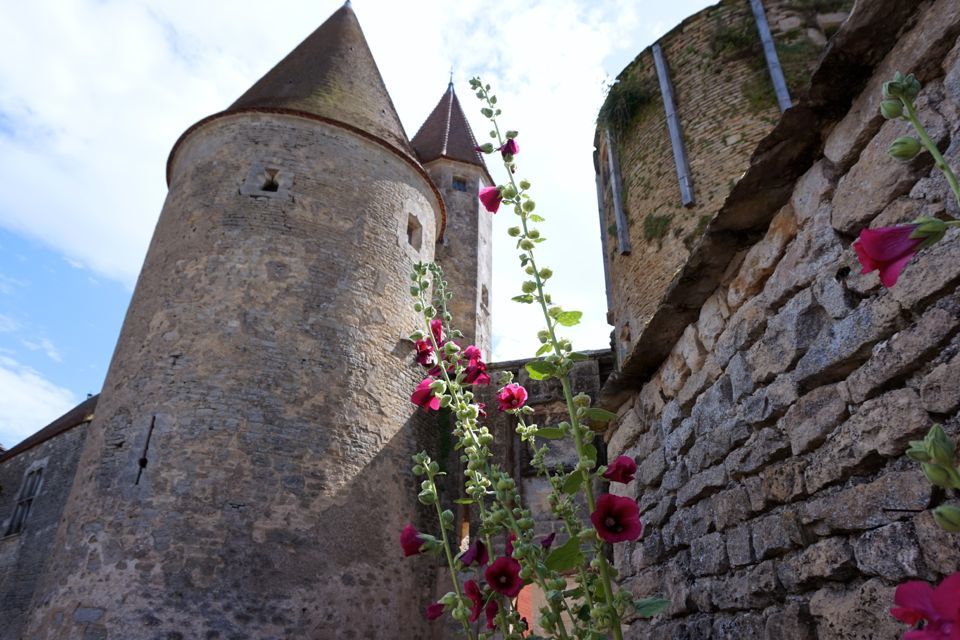 Visiter le village et le chateau de Chateauneuf