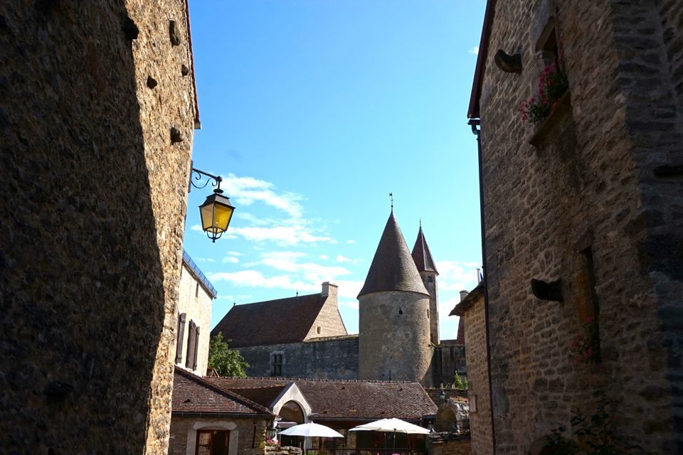 Visiter le village et le chateau de Chateauneuf
