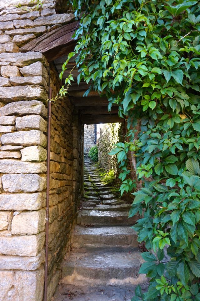 Visiter le village et le chateau de Chateauneuf