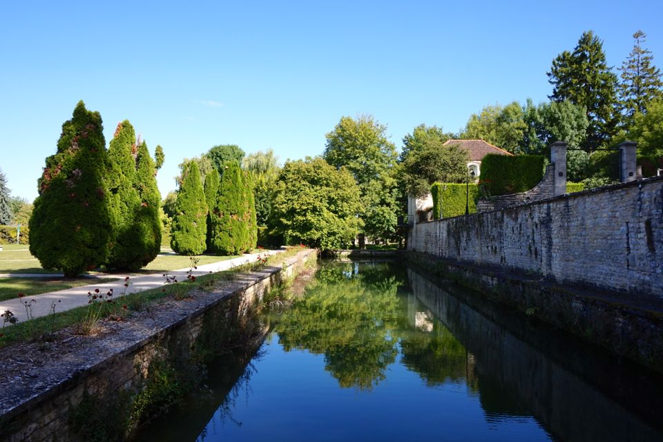Chateau de Gilly, Bourgogne