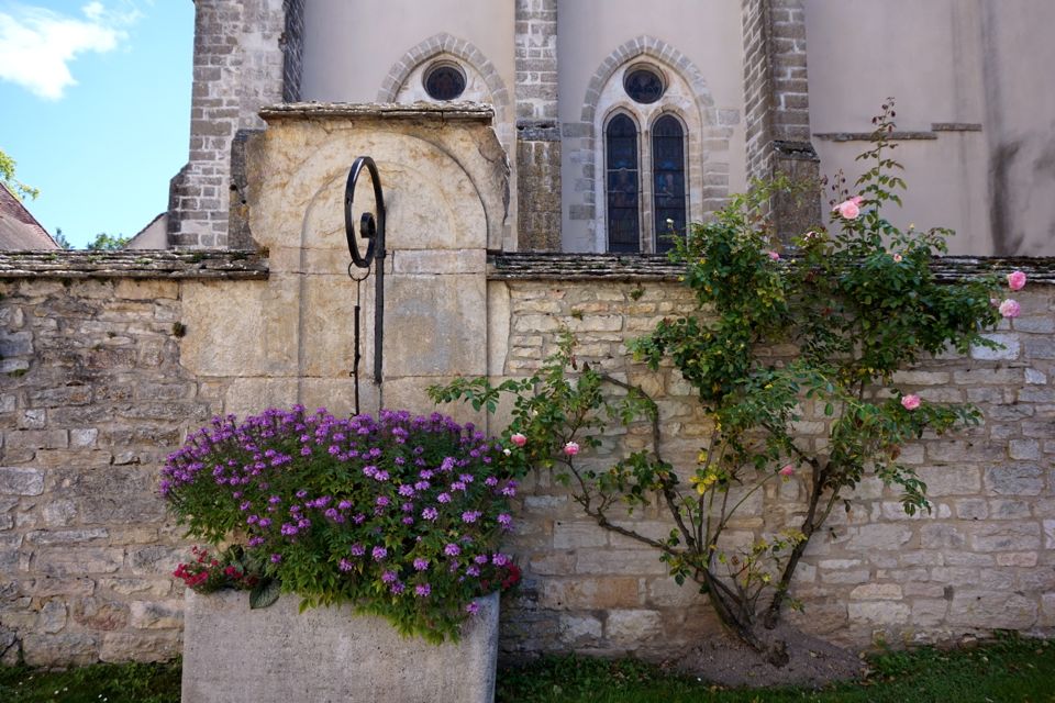 Chateau de Gilly, Bourgogne