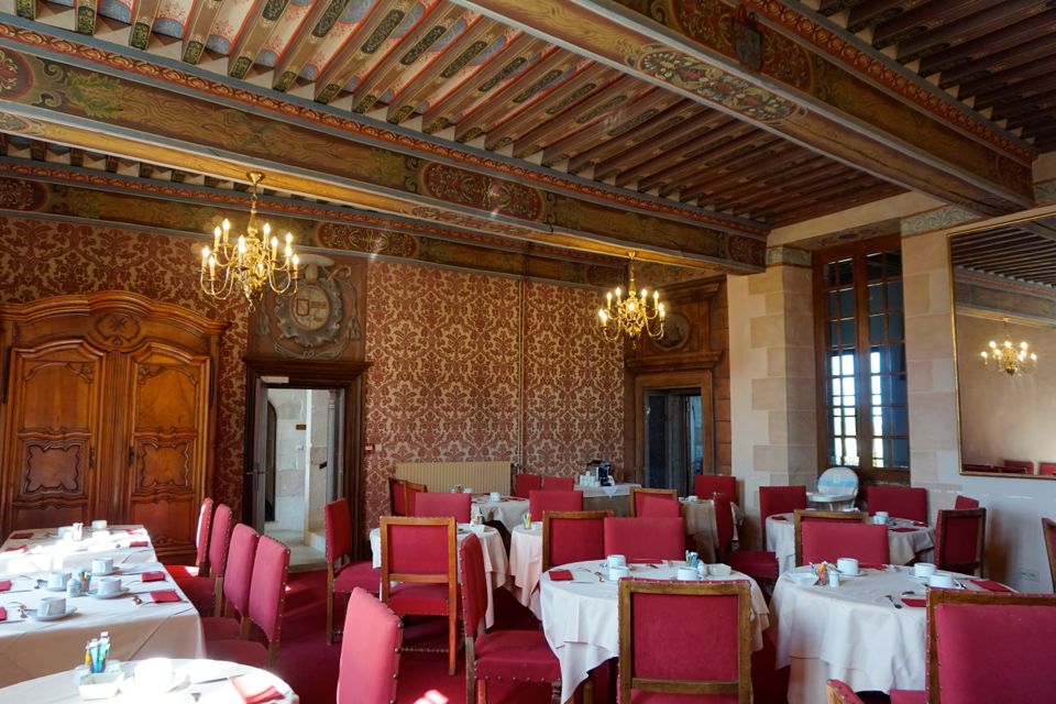 Chateau de Gilly, Bourgogne