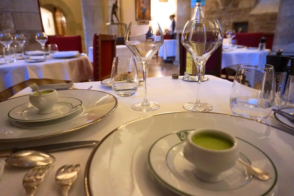 Restaurant Clos Prieur, Chateau de Gilly, Bourgogne