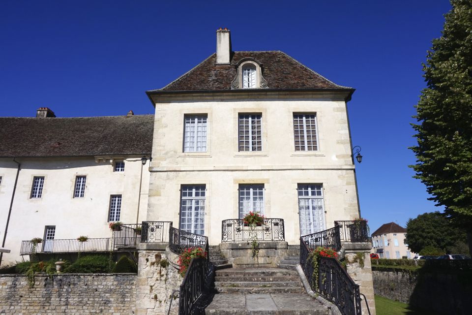Chateau de Gilly, Bourgogne