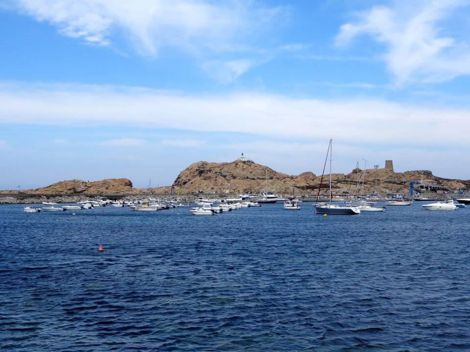 visiter l'ile rousse