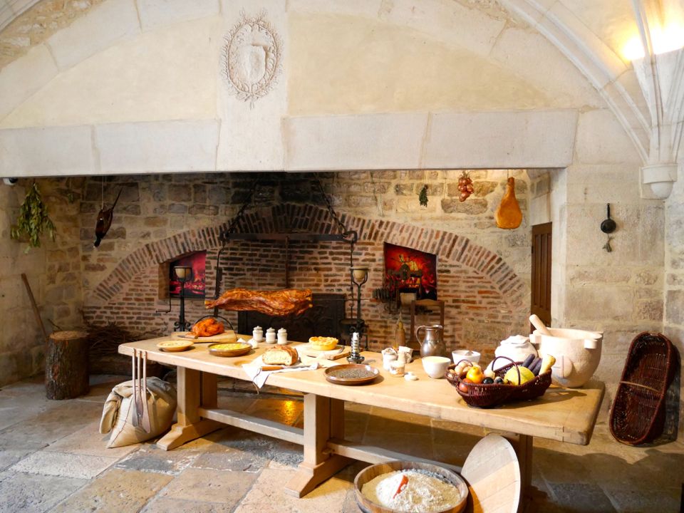 Visiter la Côte de Nuits : Château du Clos Vougeot