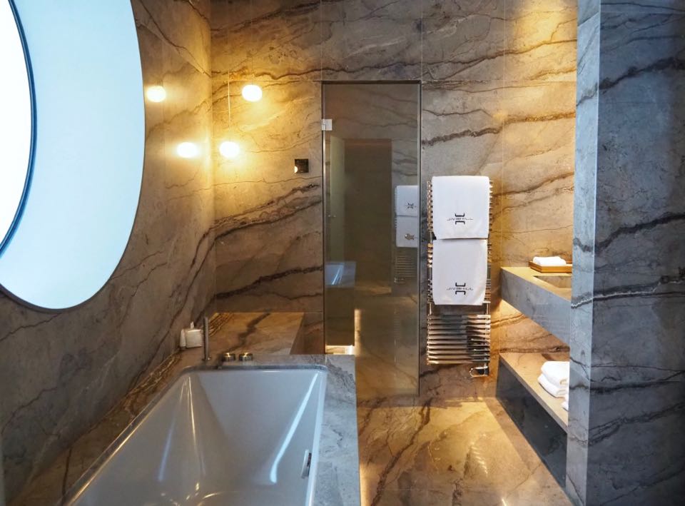 suite jiva hill