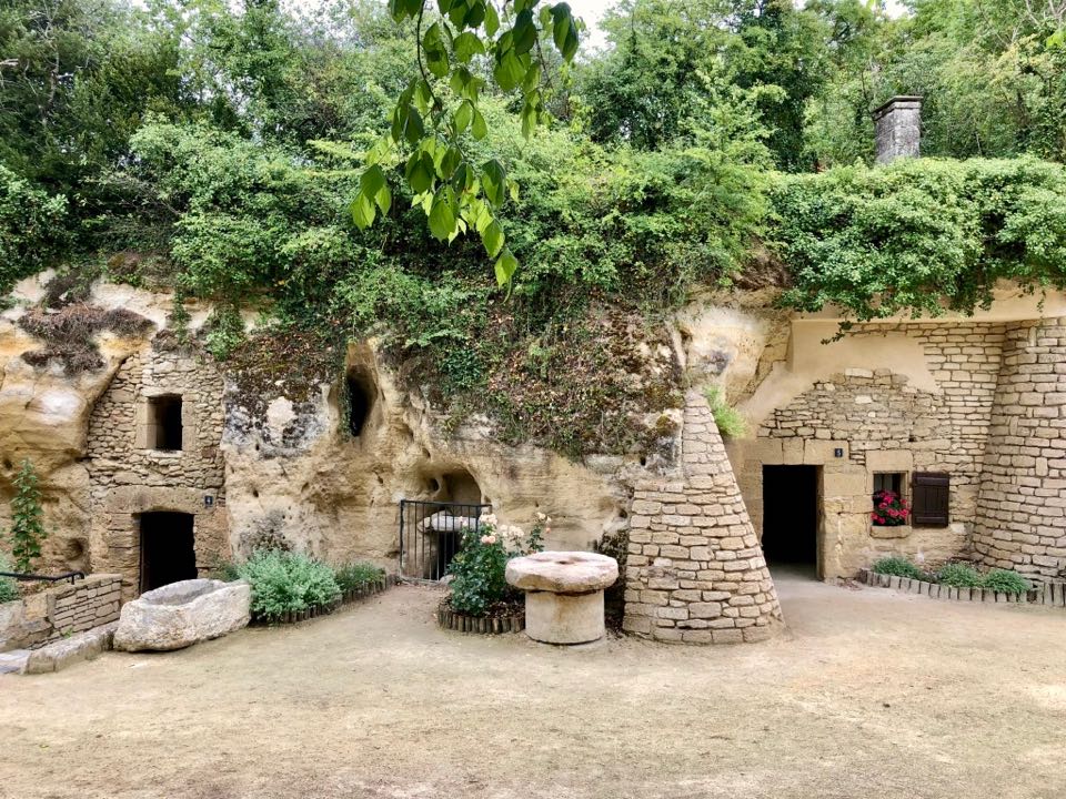 village troglodyte saumurois