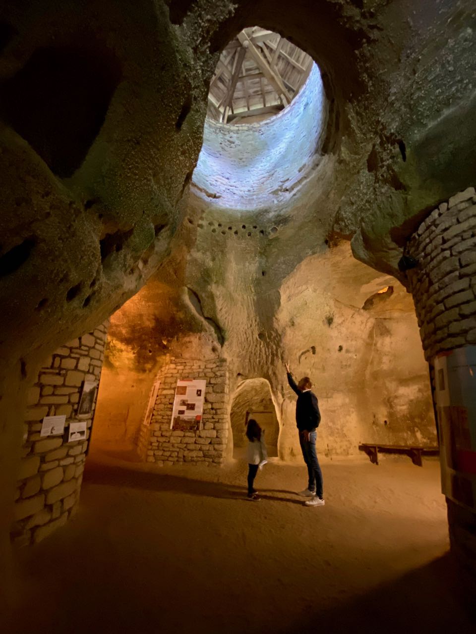 village troglodyte saumur rochemenier