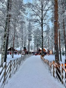village du pere noel rovaniemi